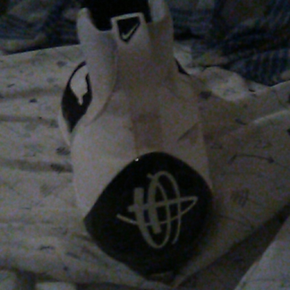 Shoes - Picture 3 of 3
